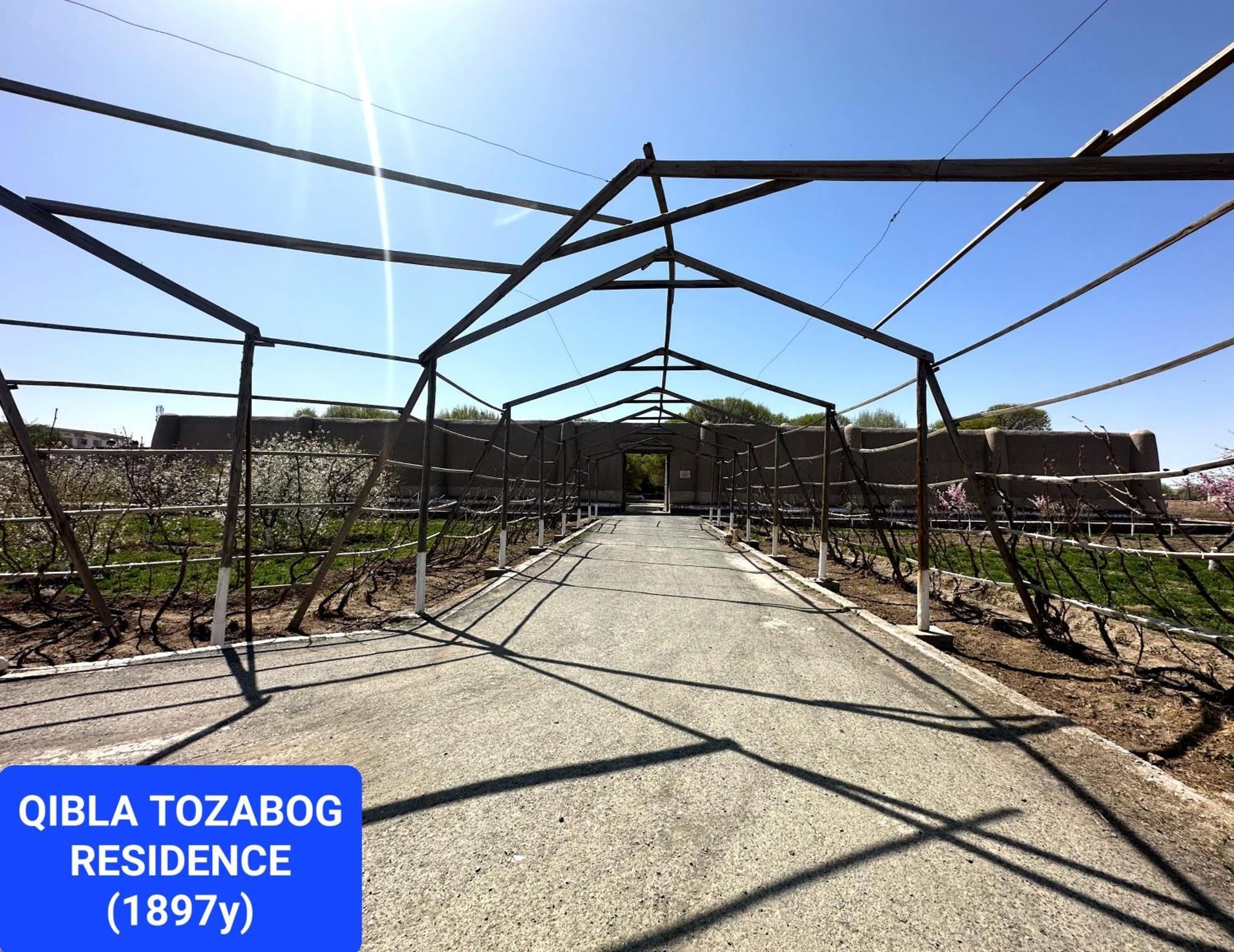 ホテル Qibla Tozabog ヒヴァ エクステリア 写真