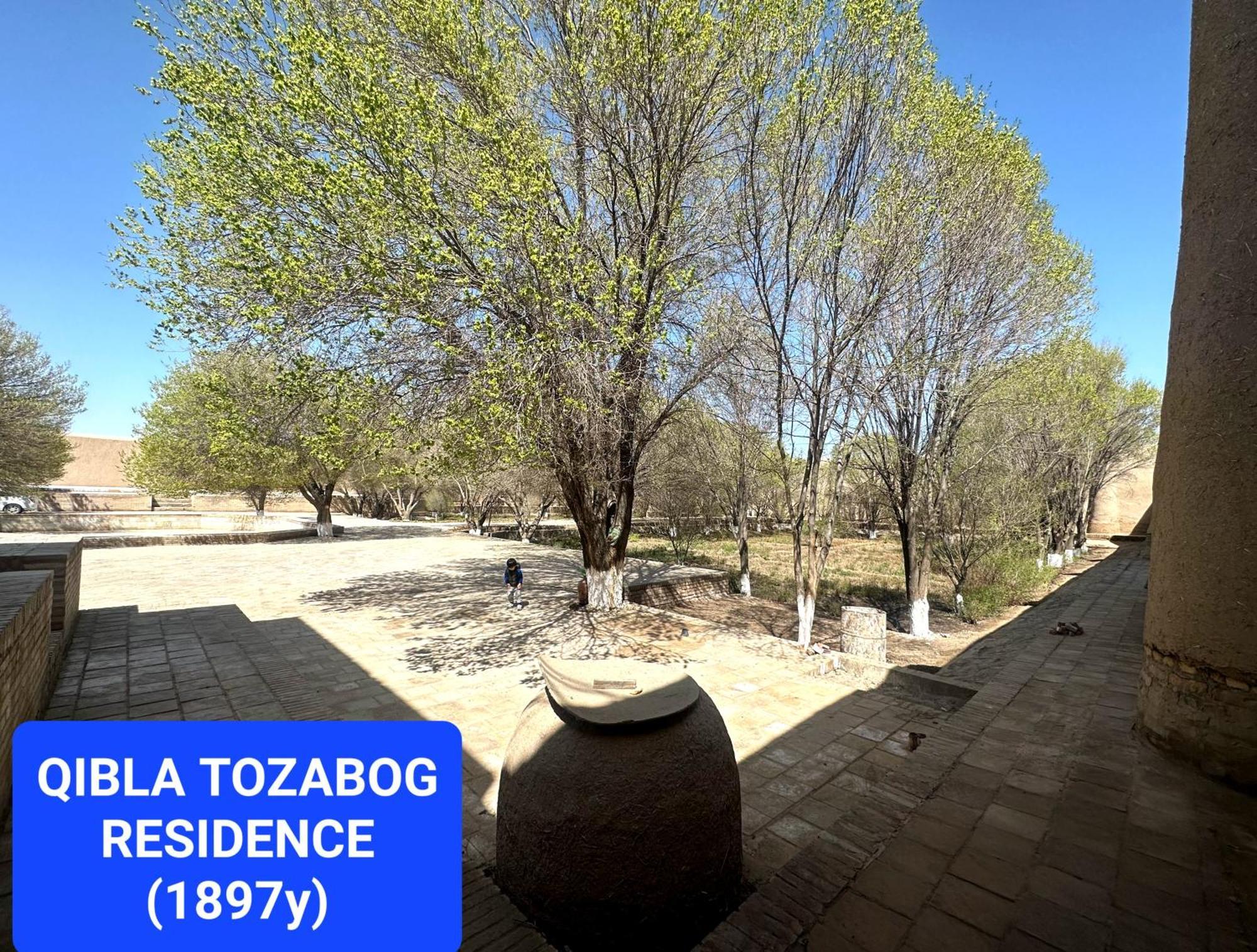 ホテル Qibla Tozabog ヒヴァ エクステリア 写真