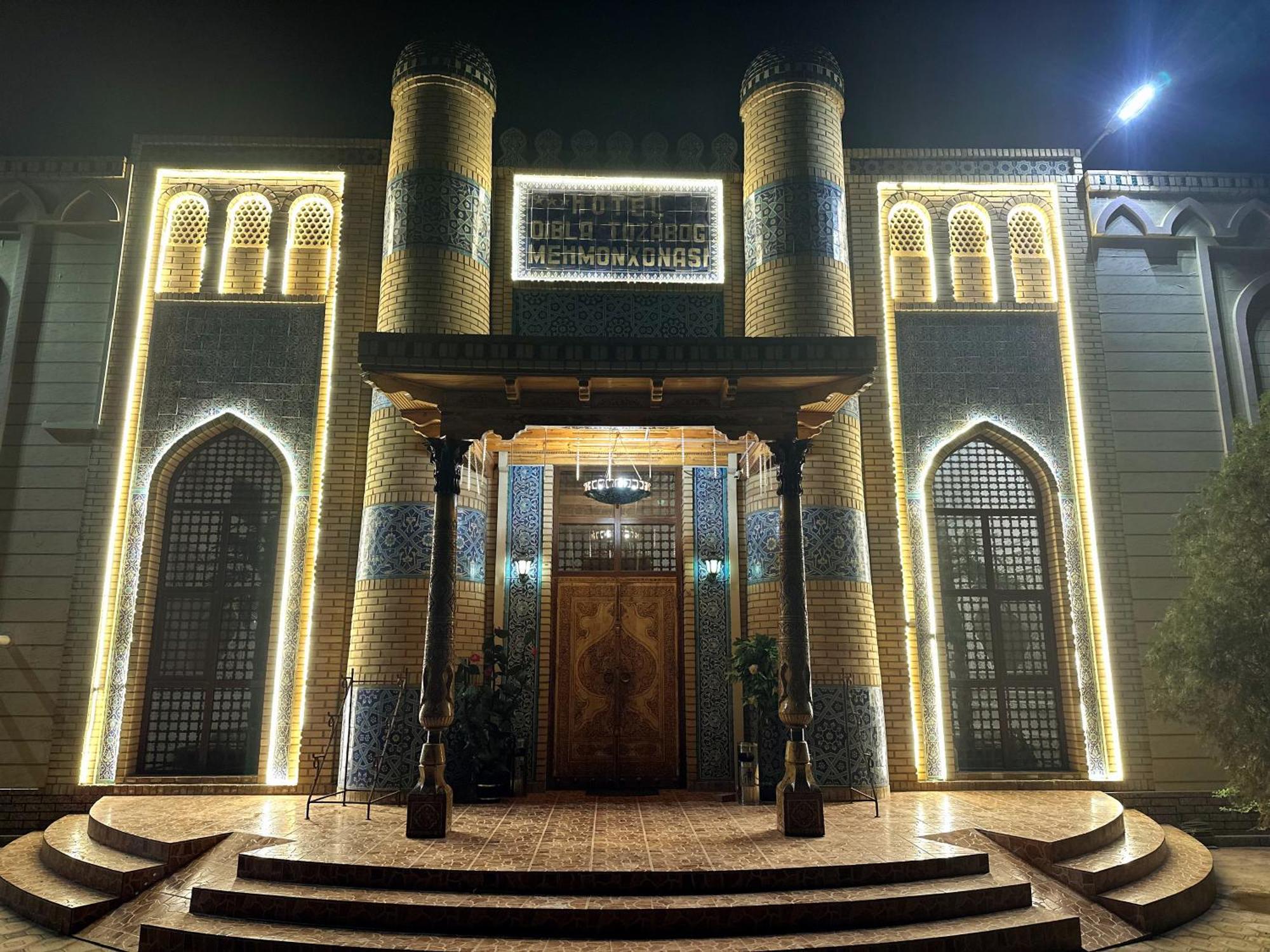 ホテル Qibla Tozabog ヒヴァ エクステリア 写真