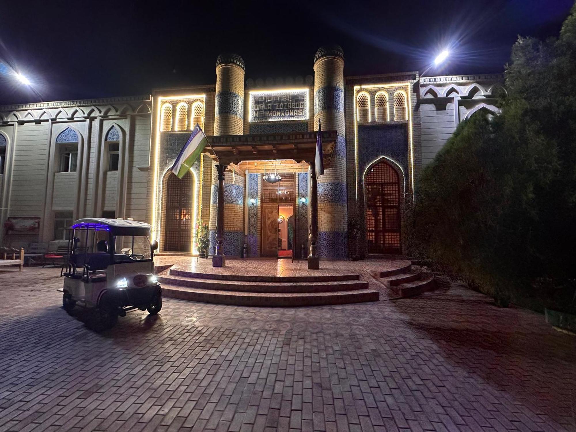 ホテル Qibla Tozabog ヒヴァ エクステリア 写真